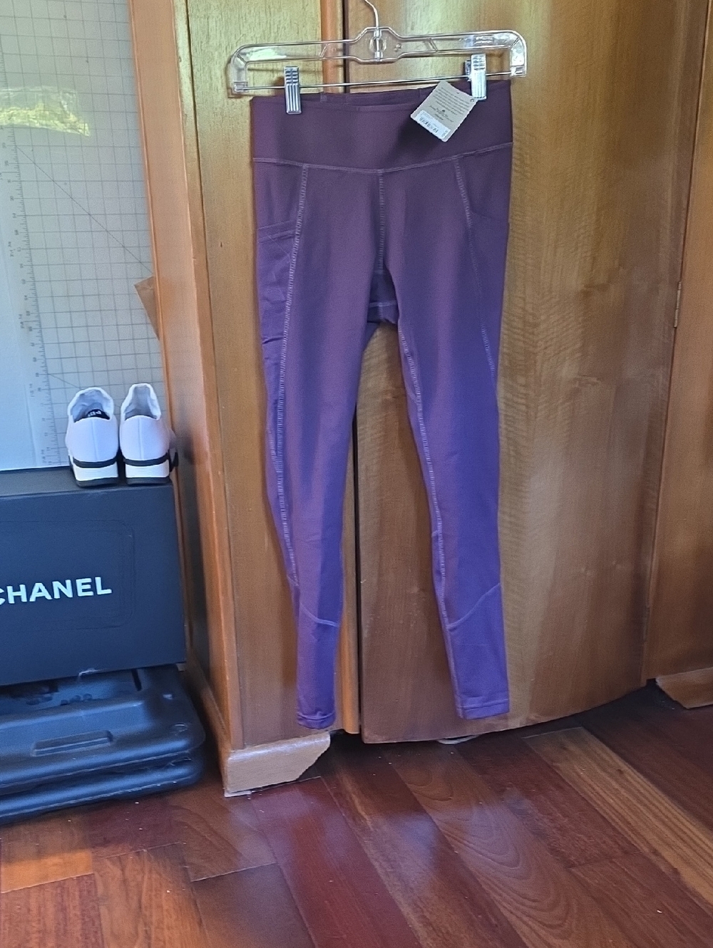 NWT Pearl Izumi Burgundy Active Leggings